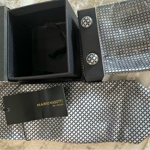 NWT, MARIO MASOTTI tie, pocket square and cuff links. Brand new.